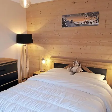 Apartment : Cosy 6 Personnes Avec Parking Et Wifi - Fr-1-198-215 Chatel